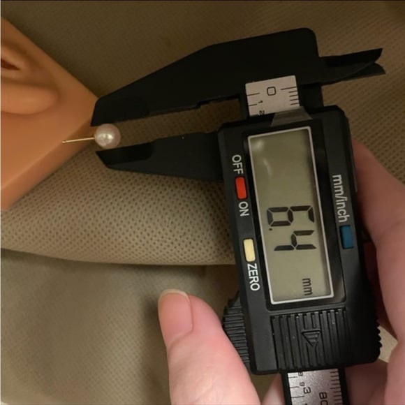 14K Solid Yellow Gold Timeless Elegance White Pearl Stud Earrings - Picture 4 of 8